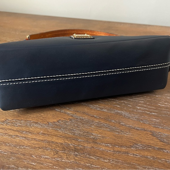 Dooney Penrose Hobo‎ 25 in Midnight Blue - Picture 7 of 15